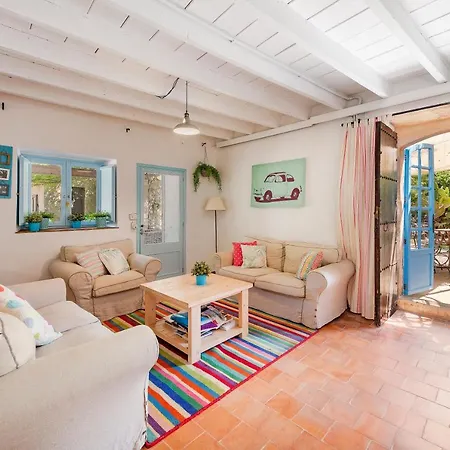 Roca Apartment