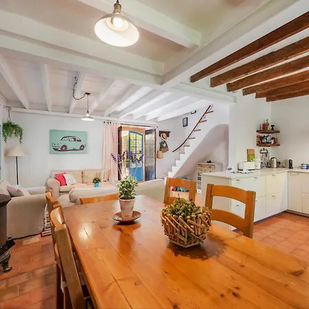 Roca Apartment